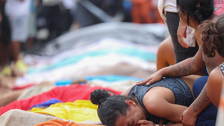 Nach Polizeieinsatz in Favelas in Rio de Janeiro