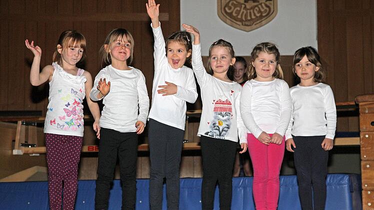 Die Minis hatten viel Spaß beim Winterturnen. Foto: Klaus Gagel