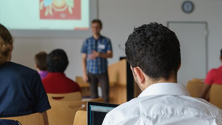 N&uuml;rnberg: Abitur nachholen - Hermann-Kesten-Kolleg informiert &uuml;ber zweiten Bildungsweg