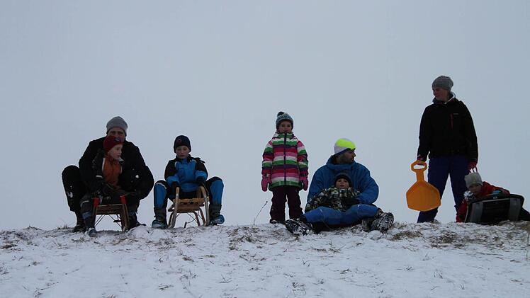 Am Hang neben dem Kroawäldla hatten viele Familien ihren Spaß.