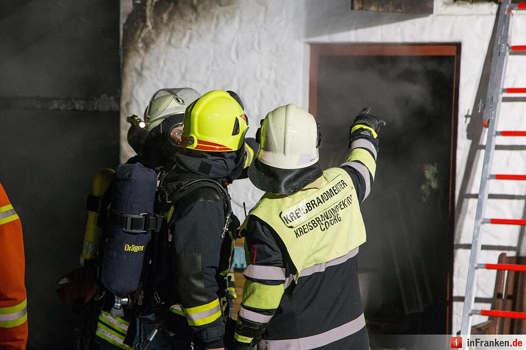 Werkstatt stand in Unterlauter in Flammen