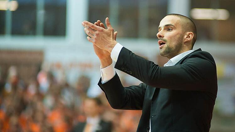 Würzburgs Trainer Marcel Schröder.  Foto: Tobias Köpplinger