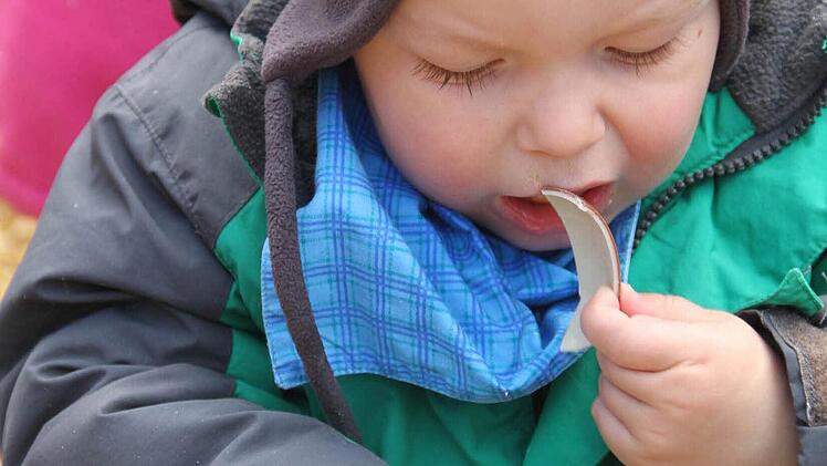 Manch ein Stück Schokolade wanderte gleich in den Mund.