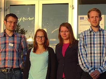 Die vier jungen Lehrer, die in Ebern einen Teil ihres Referendariats verbringen, und gestern ihren ersten Schultag hatten (von links): Michael Fößel, Kathleen Losansky, Linda Michel und Jan van der Meer. Foto: Johanna Eckert