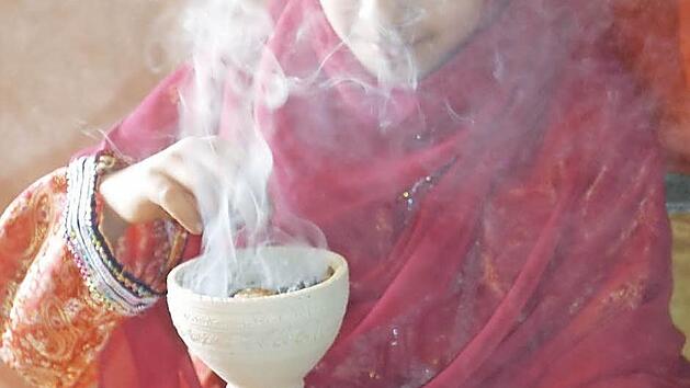 Seit Jahrtausenden wird auf der ganzen Welt Weihrauch gewonnen und gehandelt - eine Tradition, die bis heute lebendig ist.  Foto: Archiv