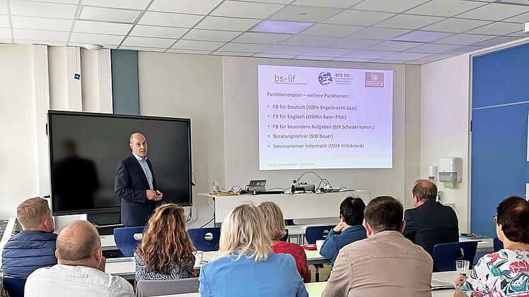 „Schulewirtschaft Lichtenfels“ besucht die Staatliche Berufsschule in Lichtenfels.