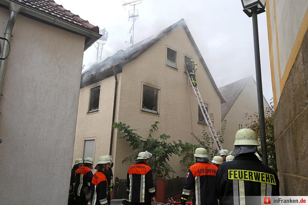 Brand in Wohnhaus in Schönbrunn