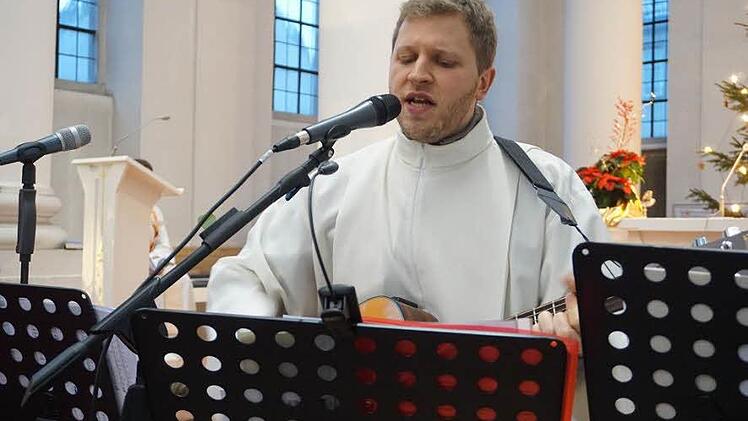 Roland Pietryga wurde ins Amt eingeführt.  Foto: Marion Eckert