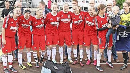 Die siegreichen Fußballerinnen der SpVgg Stegaurach Foto: Heinrich Weiß