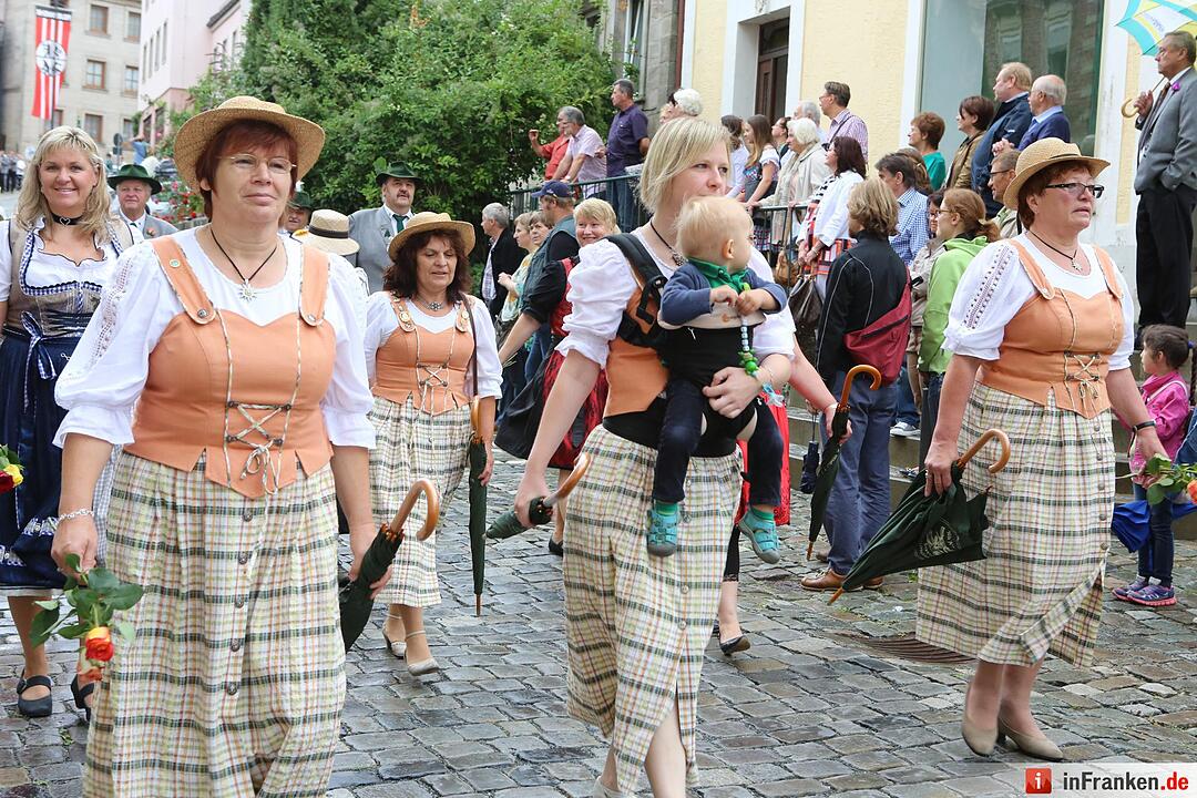 Kronacher Freischießen: Schützenauszug