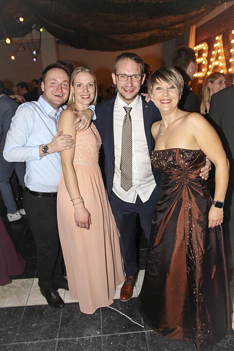 Der traditionelle Bauernball lockte viele Gäste an