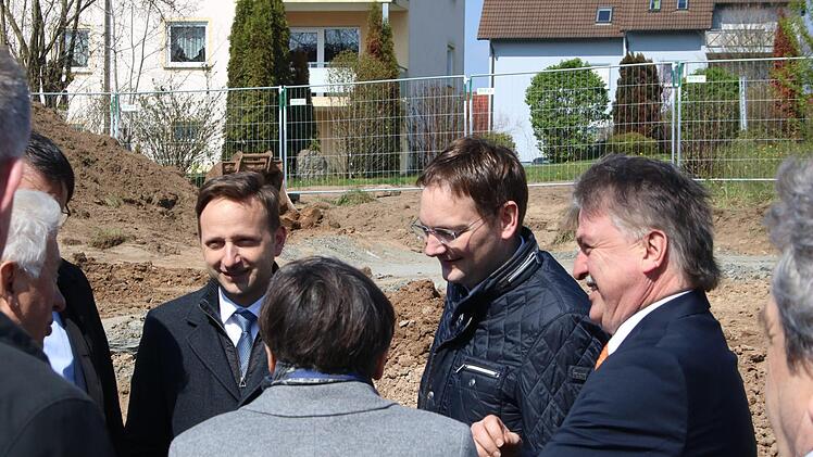 Spatenstich für 2 Mehrfamilienwohnhäuser in Mainleus. Foto: Jürgen Gärtner