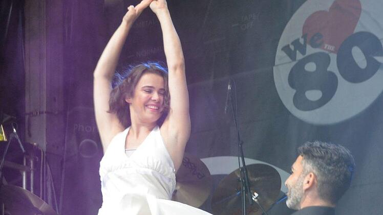 Marcus Fahn bei seiner Tanzeinlage mit der Musical-Darstellerin von Dirty Dancing.Peter Rauch