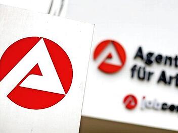 Kurzarbeit ist seit Beginn der Corona-Pandemie in vielen Betrieben und bei Arbeitnehmern ein Thema.  Foto: Jan Woitas/dpa