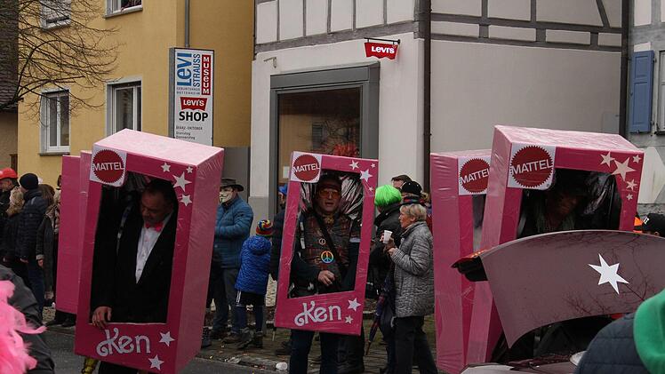 Barbies aus Hirschaid: Doller Dollis Foto: Rebecca Ricker