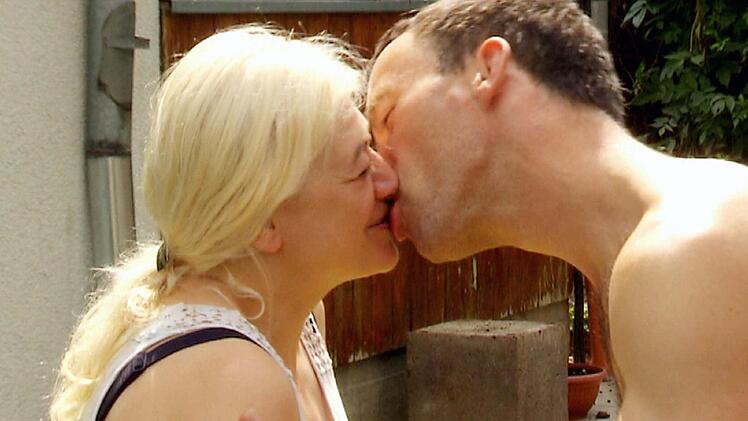 Heike und Schäfer Rainer sind sich in der Hofwoche näher gekommen, wie man unschwer erkennen kann. Foto: RTL