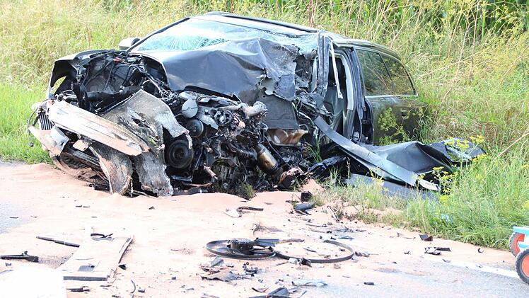 An dem Audi entstand Totalschaden. Foto: Andreas Dorsch
