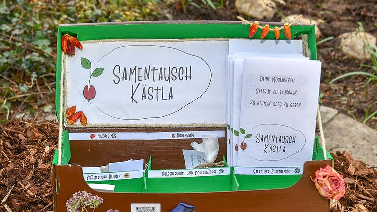 Das liebevoll gestaltete Kästla zum Tauschen samenfesten Saatguts im Unverpackt-Laden in Bamberg. Foto: Ronald Rinklef