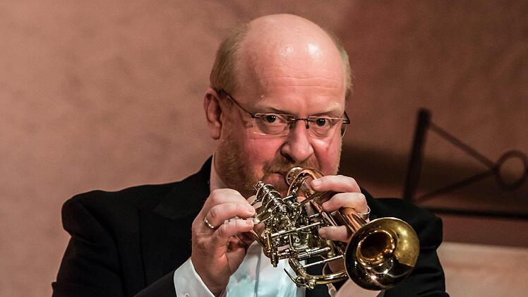 Harmonic Brass begeistert beim Neujahrskonzer im Rathaussaal Rödental: Hans ZellnerFoto: Jochen Berger