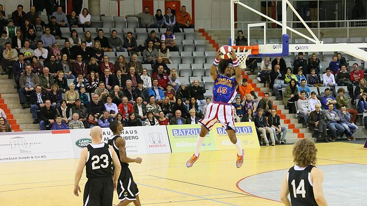 Am Dienstag waren die Harlem Globetrotters zu Gast in Coburg. Foto: Matthias Hoch