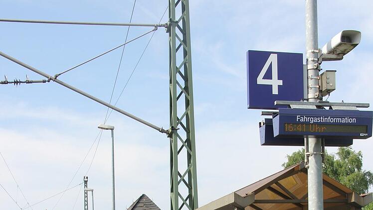 Wartehäuschen am Steinbacher Bahnhof. Foto: Andreas Schmitt
