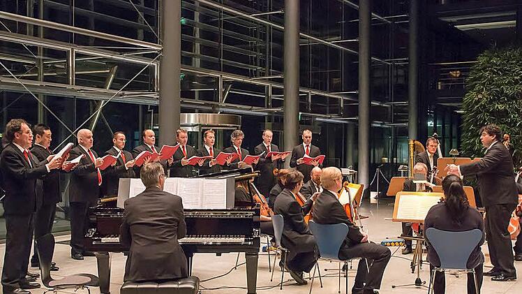 Impressionen vom Chorkonzert des Landestheaters.Foto: Albert Höchstädter