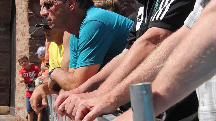 Die Fans feuerten ihre Favoriten an.