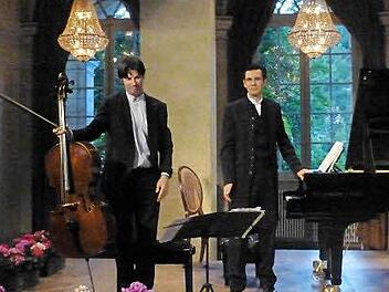 Der Cellist Daniel Müller-Schott und der Pianist Martin Stadtfeld nach ihrem Konzert im König-Ludwig-I.-Saal. Foto: Ahnert