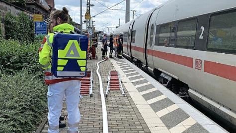 Die Rettungskr&auml;fte waren auf alles vorbereitet, mussten aber keine Verletzten versorgen. Foto: privat