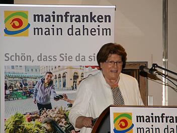 Landtagspräsidentin Barbara Stamm ist stolz darauf, wie in Unterfranken die Integration der Flüchtlinge gehandhabt wird. Von der Regionalkonferenz in Rügheim nahm sie allerhand Anregungen für ihre Arbeit in München mit. Fotos: Sabine Weinbeer