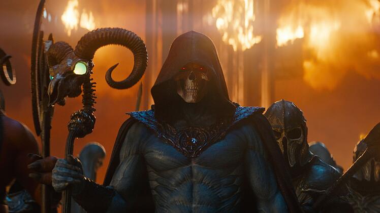 F&uuml;r viele Fans mindestens ebenso wichtig wie He-Man: Auch bei der Gestaltung seines Gegenspielers Skeletor orientierten sich die Macher von "Masters of the Universe"  stark an dem Original aus den 80ern - durchaus keine Selbstverst&auml;ndlichkeit, schlie&szlig;lich wurde der Stoff im Lauf der Jahrzehnte immer wieder neu erfunden und interpretiert.