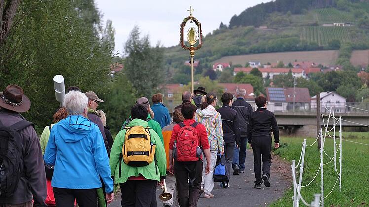 Wallfahrt der Thulbaer nach Retzbach  Foto: Gerd Schaar