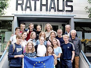 Die dänische Schülergruppe mit German Hacker (hinten rechts), Peter Funch und Günter Blasch (2. Reihe rechts) Foto: Richard Sänger