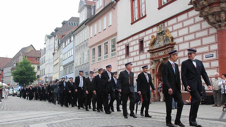 Die Aktiven und Alten Herren.