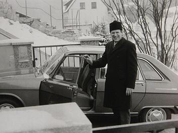 Im Jahr 1973 besaß Milan Ristic einen R 12 TL. Es folgten viele weitere Modelle. Foto: privat