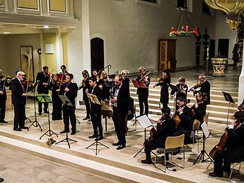Festliche Barockmusik aus Frankreich, Italien und Deutschland erklang beim Weihnachtskonzert mit dem Collegium Musicum Coburg in St. Moriz unter Leitung von Thomas Ehrle.Foto: Jochen Berger