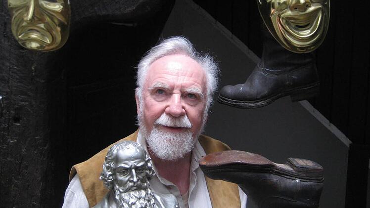 Fasziniert von der Geschichte und den Werken des Schusterpoeten Hans Sachs: Hans-Otto Holzapfel. Foto: Brentano-Theater