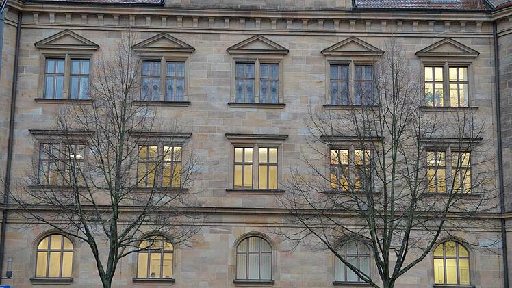 Im Bamberger Justizgebäude am Wilhelmsplatz fand der Prozess gegen das Trio statt. Foto: Ronald Rinklef