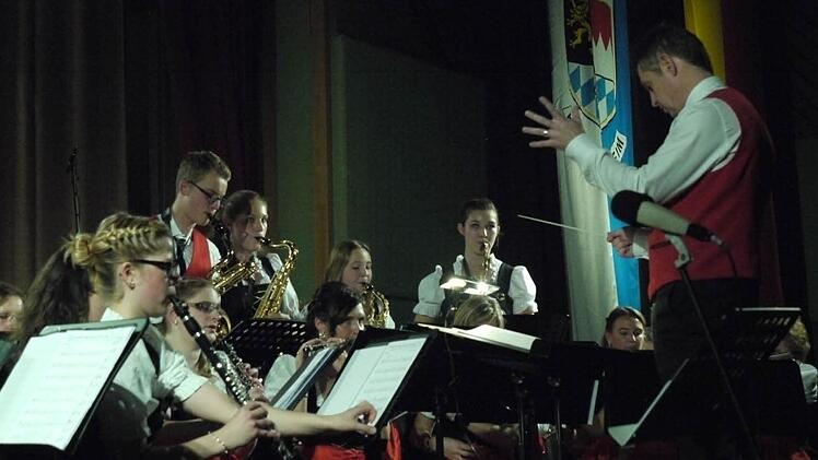 Ein Blick in das Orchester  Foto: Pauline Lindner