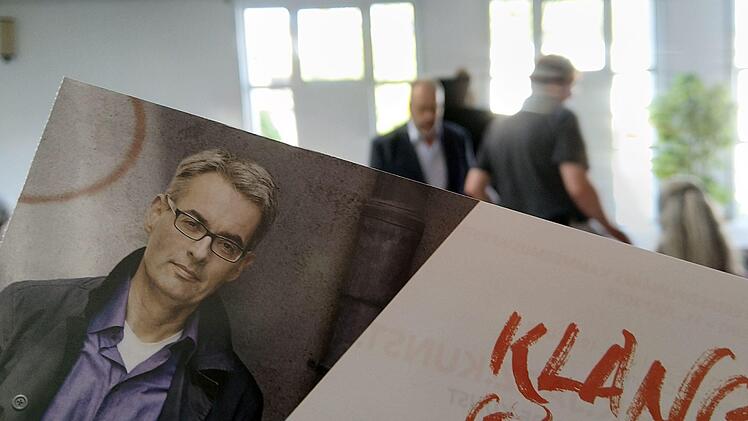 Reichlich Beifall gab es für den Klavierabend mit Markus Becker im Kunstverein Coburg.Foto: Jochen Berger