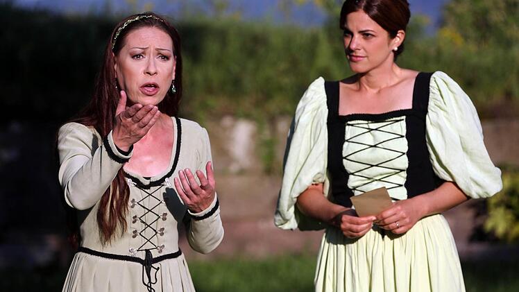 Heidemarie Wellmann (li.), Melina Rost