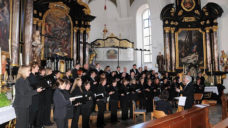 Die Chorgemeinschaft St. Georg eröffnet den Musikfrühling in Bad Bocklet. Fotos: Staatsbad Bad Bocklet