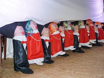 Mit ihrer Stuhlakrobatik begeisterten die Frauen des Sportclubs Detter. Foto: Marion Eckert