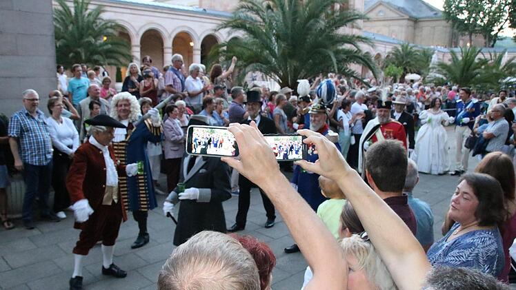 Eindrücke von Rakoczy-Ball und Gläser-Polonaise. Foto: Ralf Ruppert
