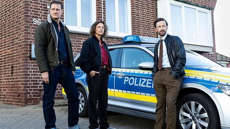 Das schlagkr&auml;ftige Team ermittelt wieder, von links: Felix (Franz Dinda), Nina (Cordelia Wege) und Tim (David Bredin).