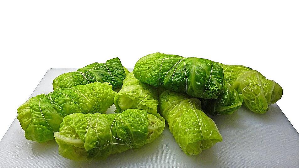 Vegane Spitzkohlrollen sind auch in der Low-Carb Küche beliebt. Vegane Spitzkohlrollen sind auch in der Low-Carb Küche beliebt.