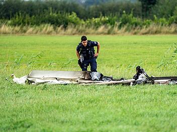 Leichtflugzeug abgestürzt - zwei Tote