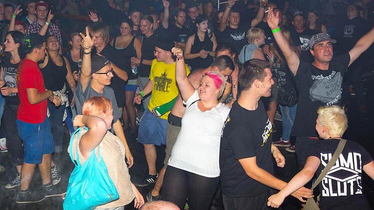 Lass rocken: Beste Stimmung beim Long Rock Night Festival.