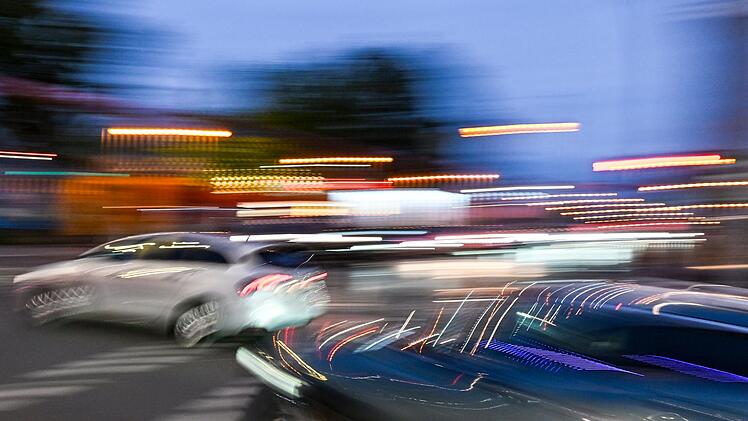 Verkehr auf einer Kreuzung
