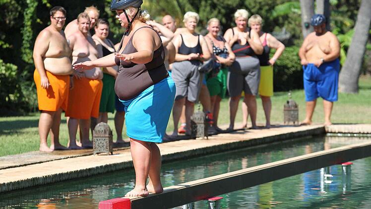 Susanne bei einer sportlichen Aufgabe im Biggest Loser-Camp in Andalusien. Foto: Sat.1